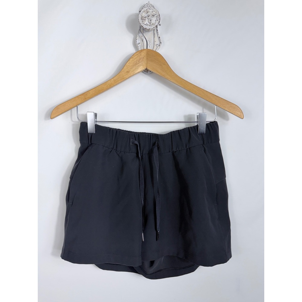 Lululemon Shorts Womens 4 Black On the Fly Drawstring Athletic Casual W5AUIS